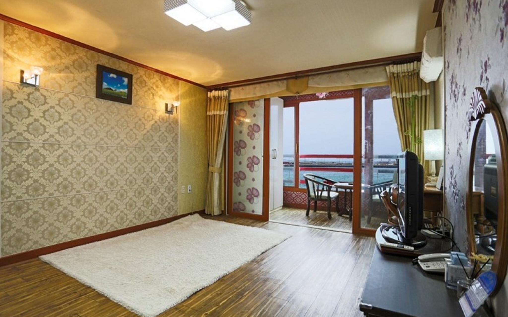 Jeju Iho Beach Pension