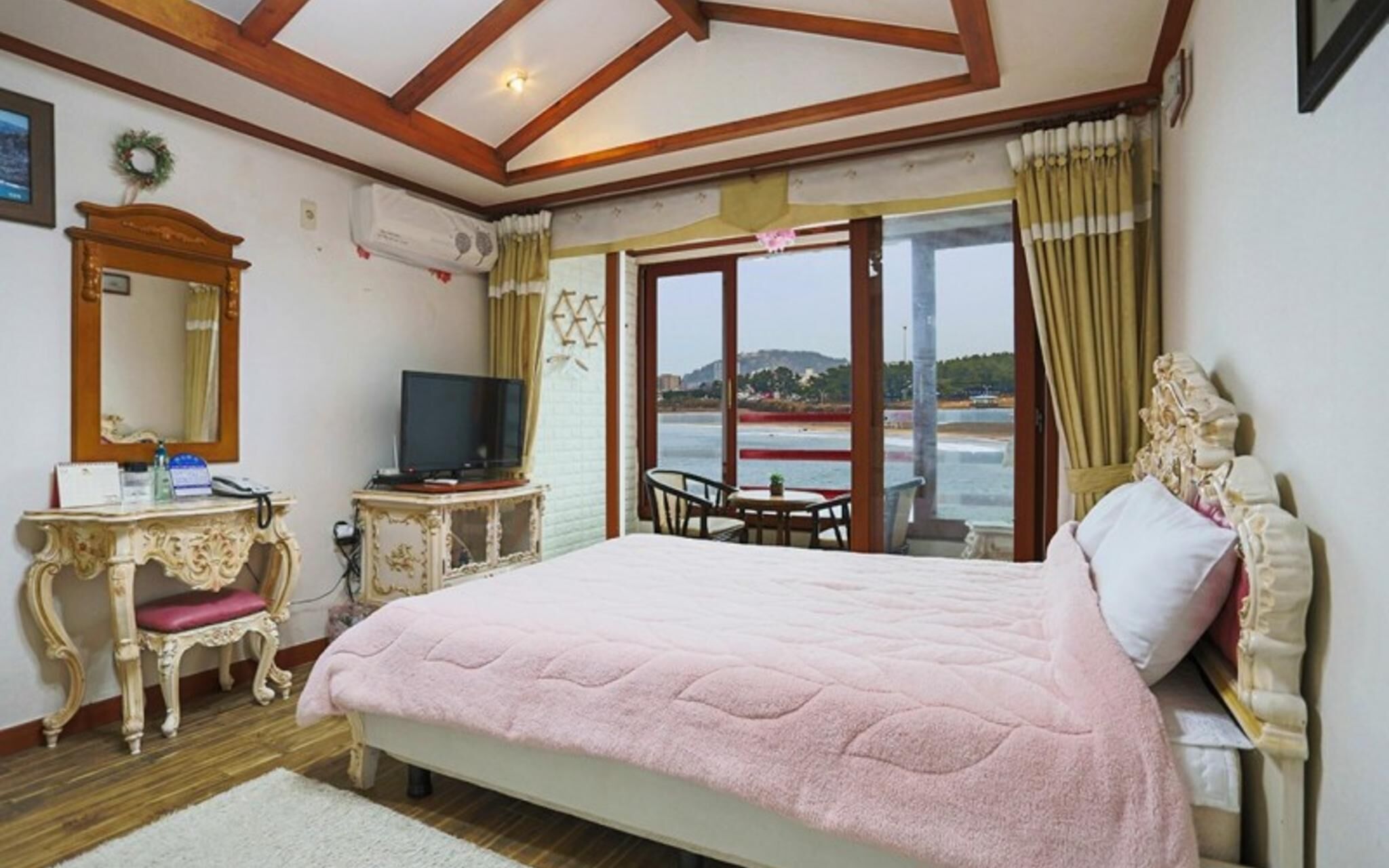 Jeju Iho Beach Pension
