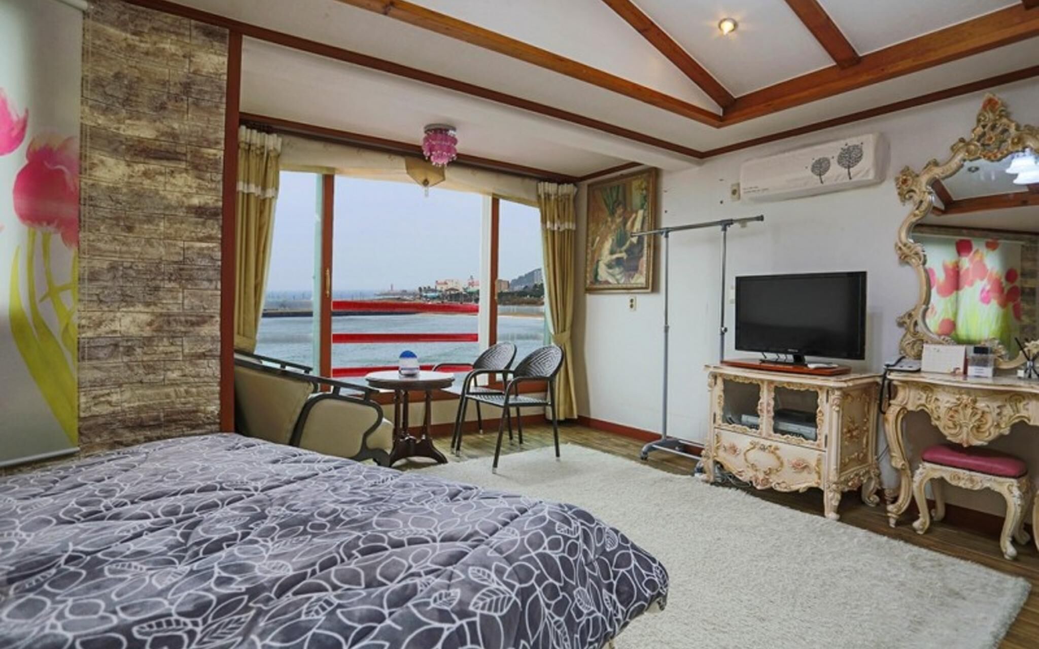 Jeju Iho Beach Pension