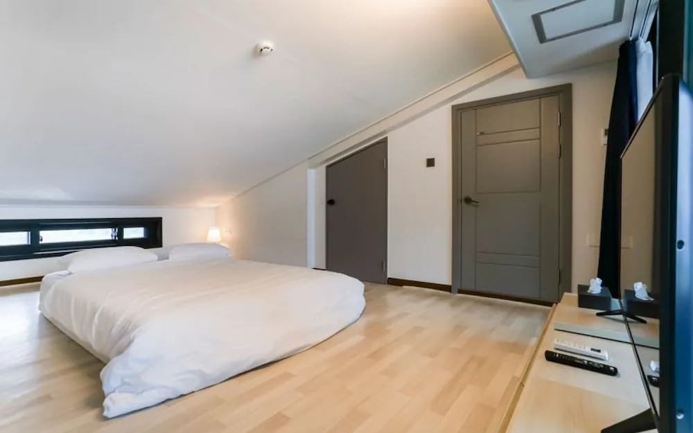 Jeju J Leblanc Pension