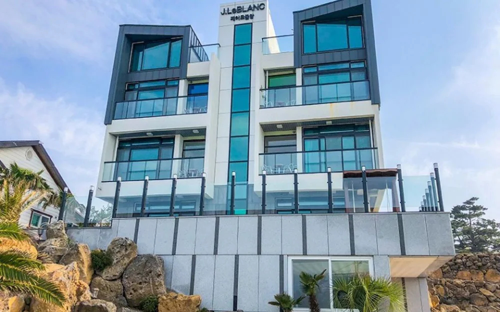 Jeju J Leblanc Pension