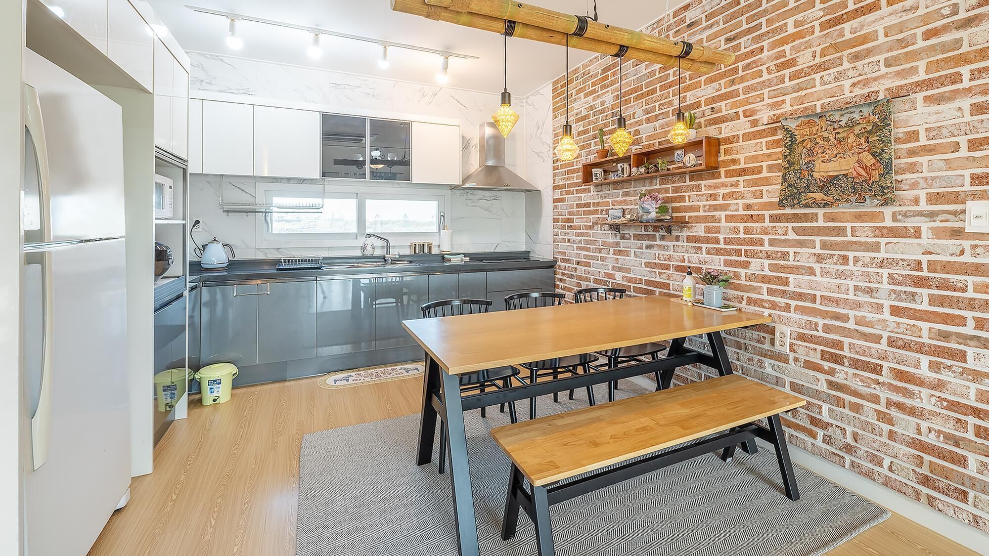 Jeju Jongdalrifeelhouse