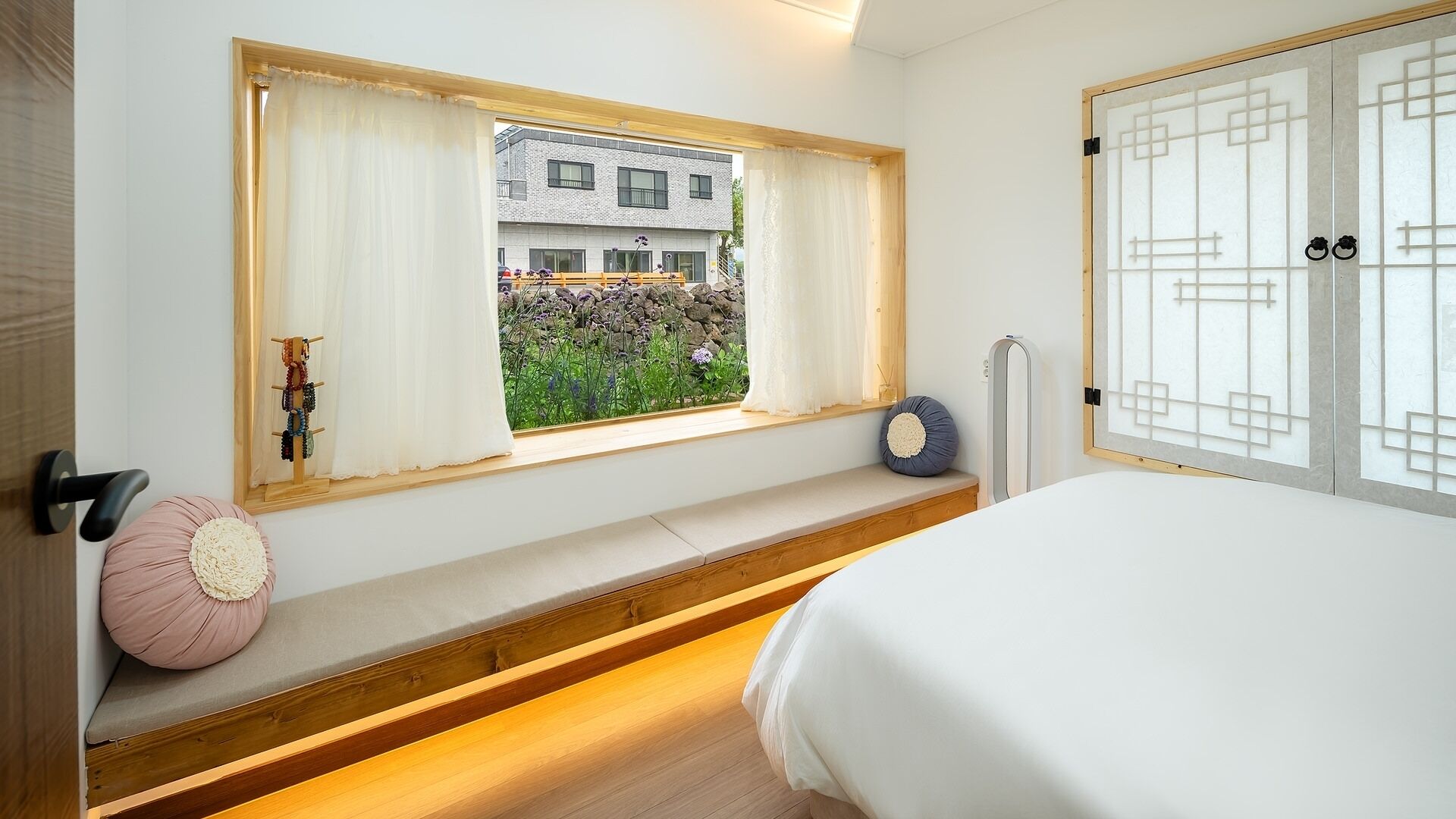 Jeju Nuecurry Pension