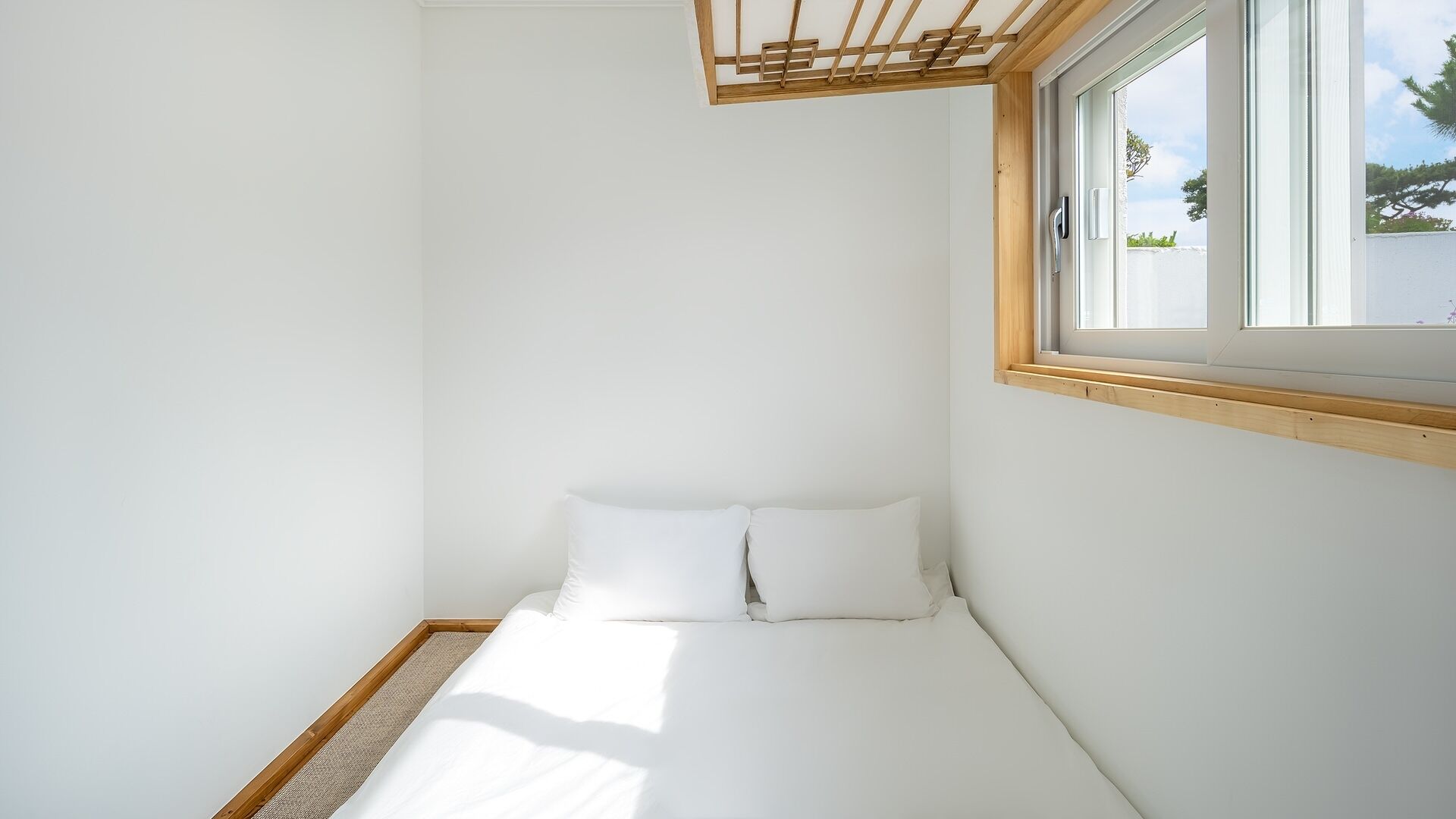 Jeju Nuecurry Pension