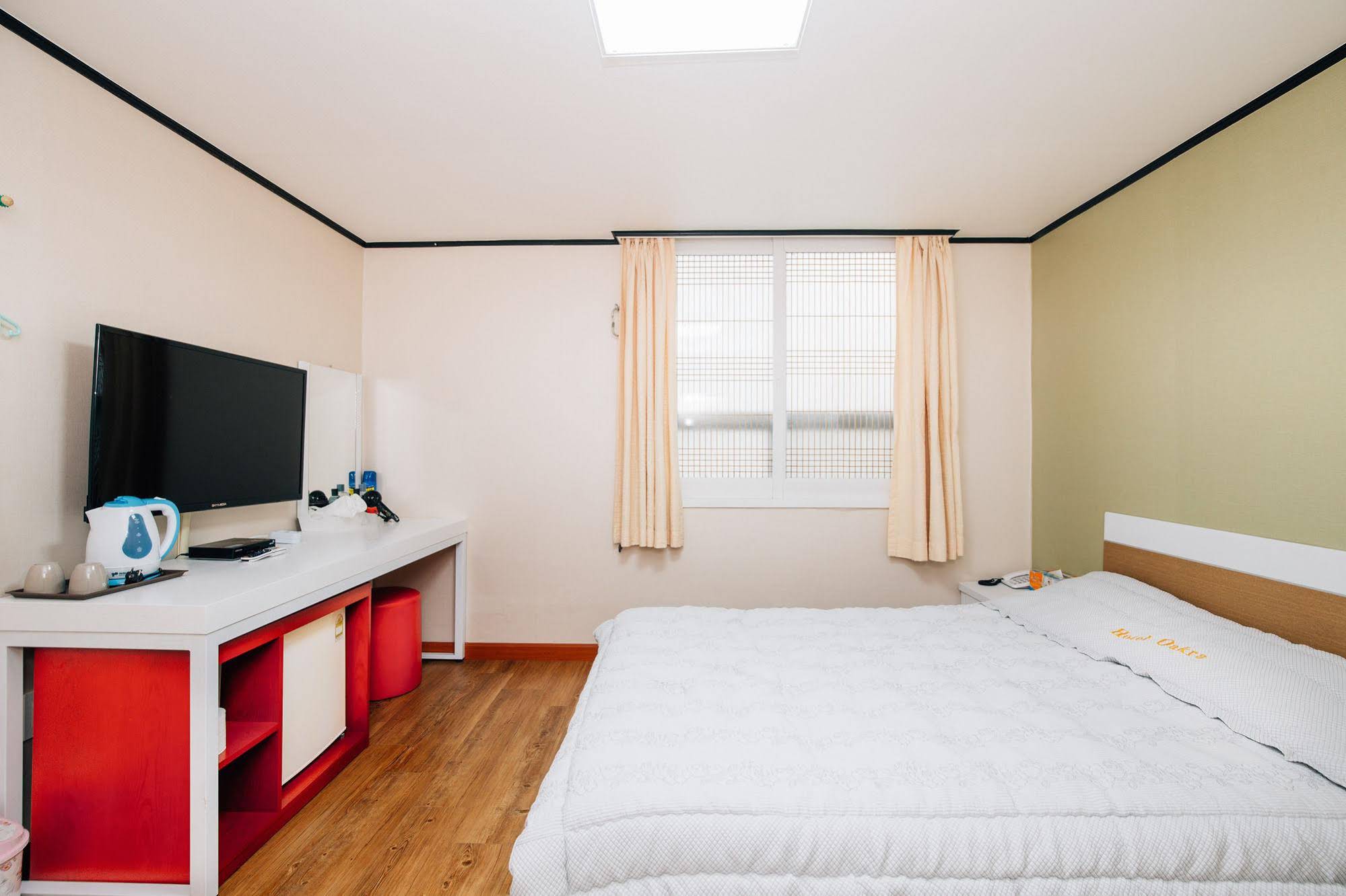 Jeju Oakra Hotel