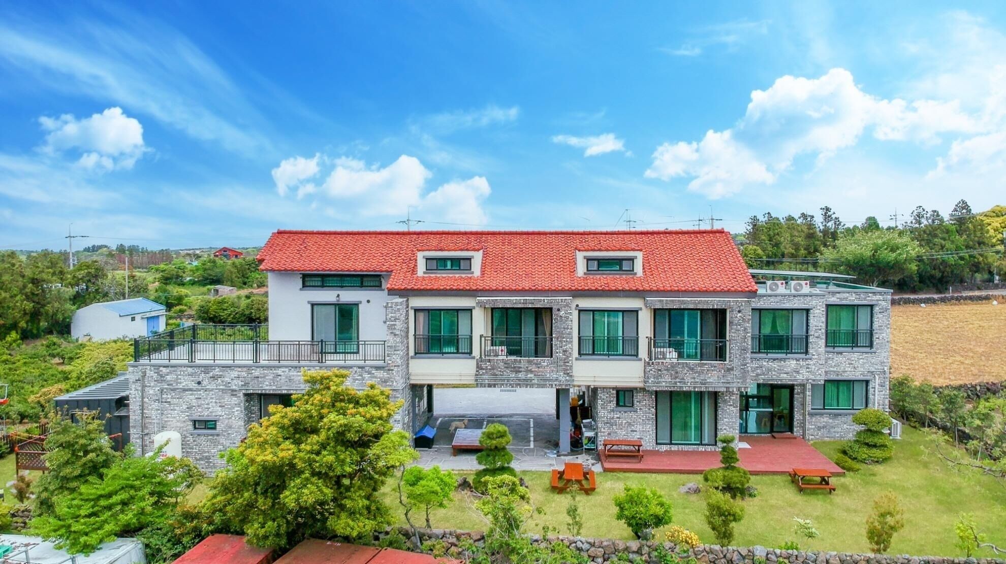 Jeju Ondamhouse Pension