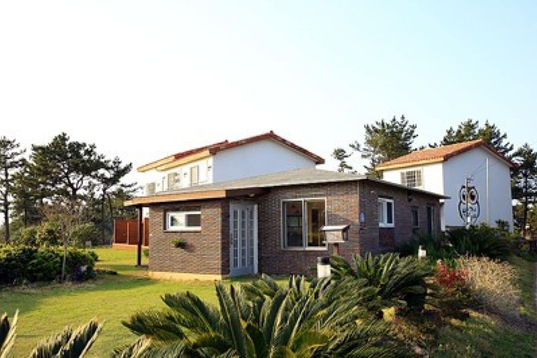 Jeju Owl House Pension