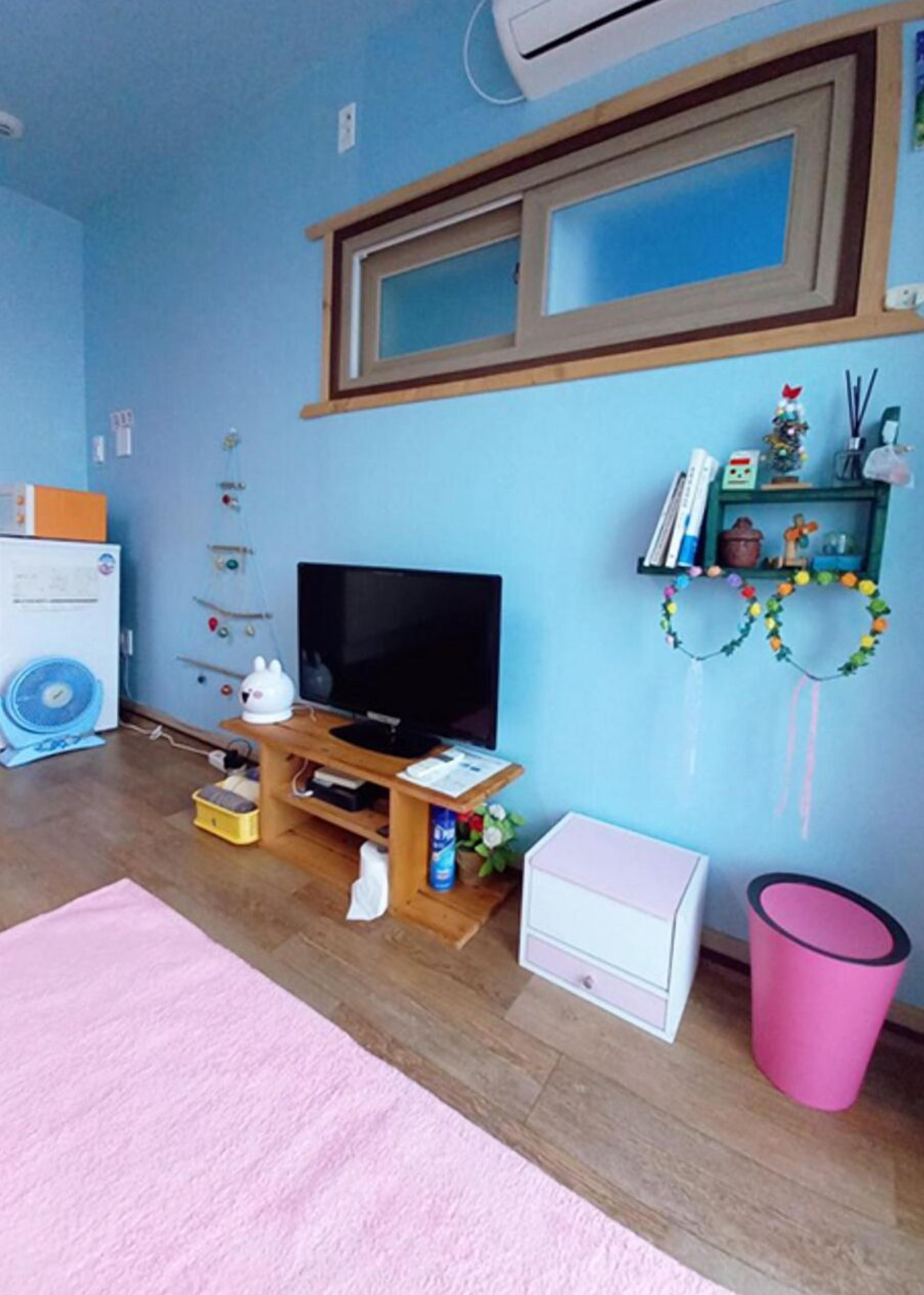 Jeju Rainbow Pension & Guest House
