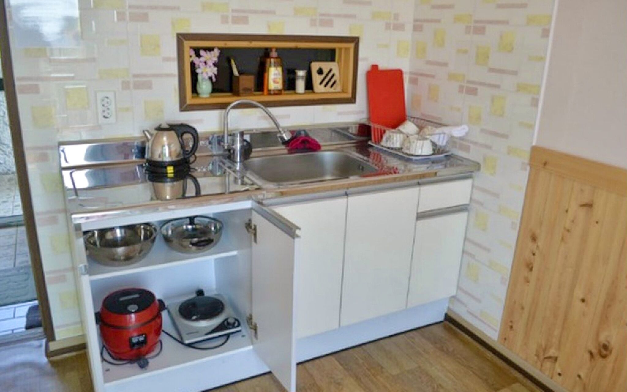 Jeju Rainbow Pension & Guest House