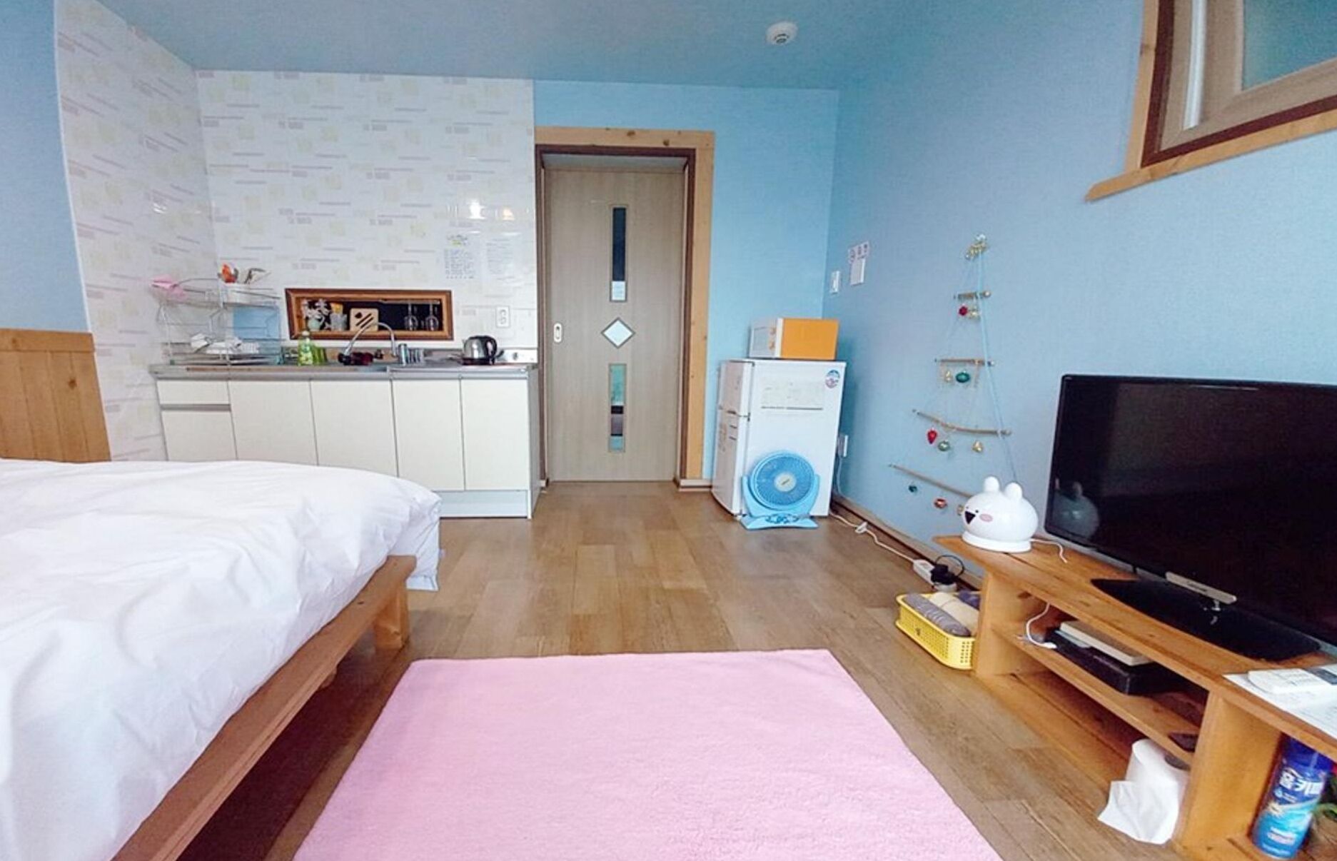 Jeju Rainbow Pension & Guest House