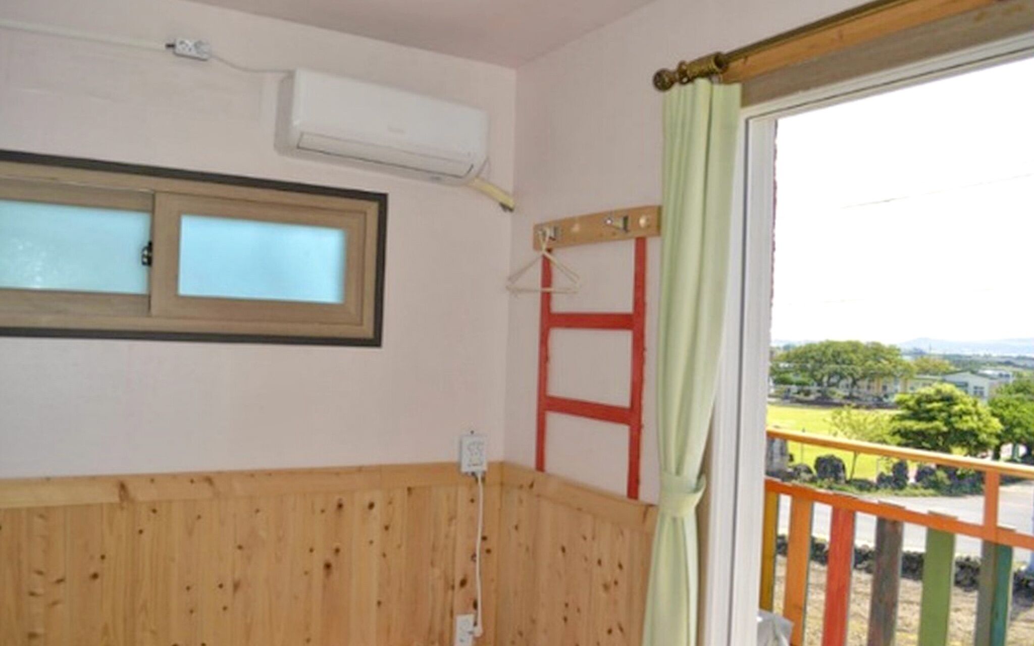 Jeju Rainbow Pension & Guest House