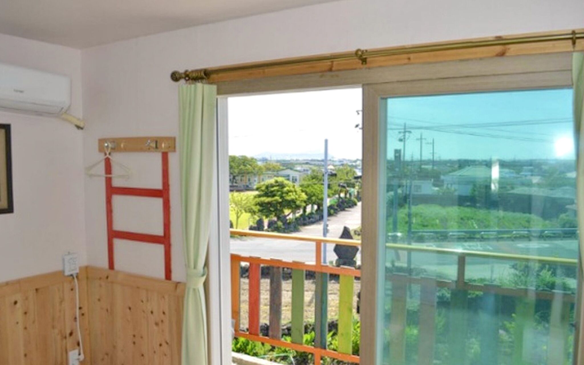 Jeju Rainbow Pension & Guest House