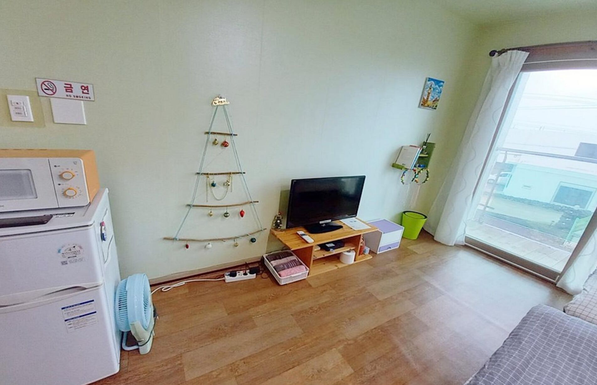 Jeju Rainbow Pension & Guest House