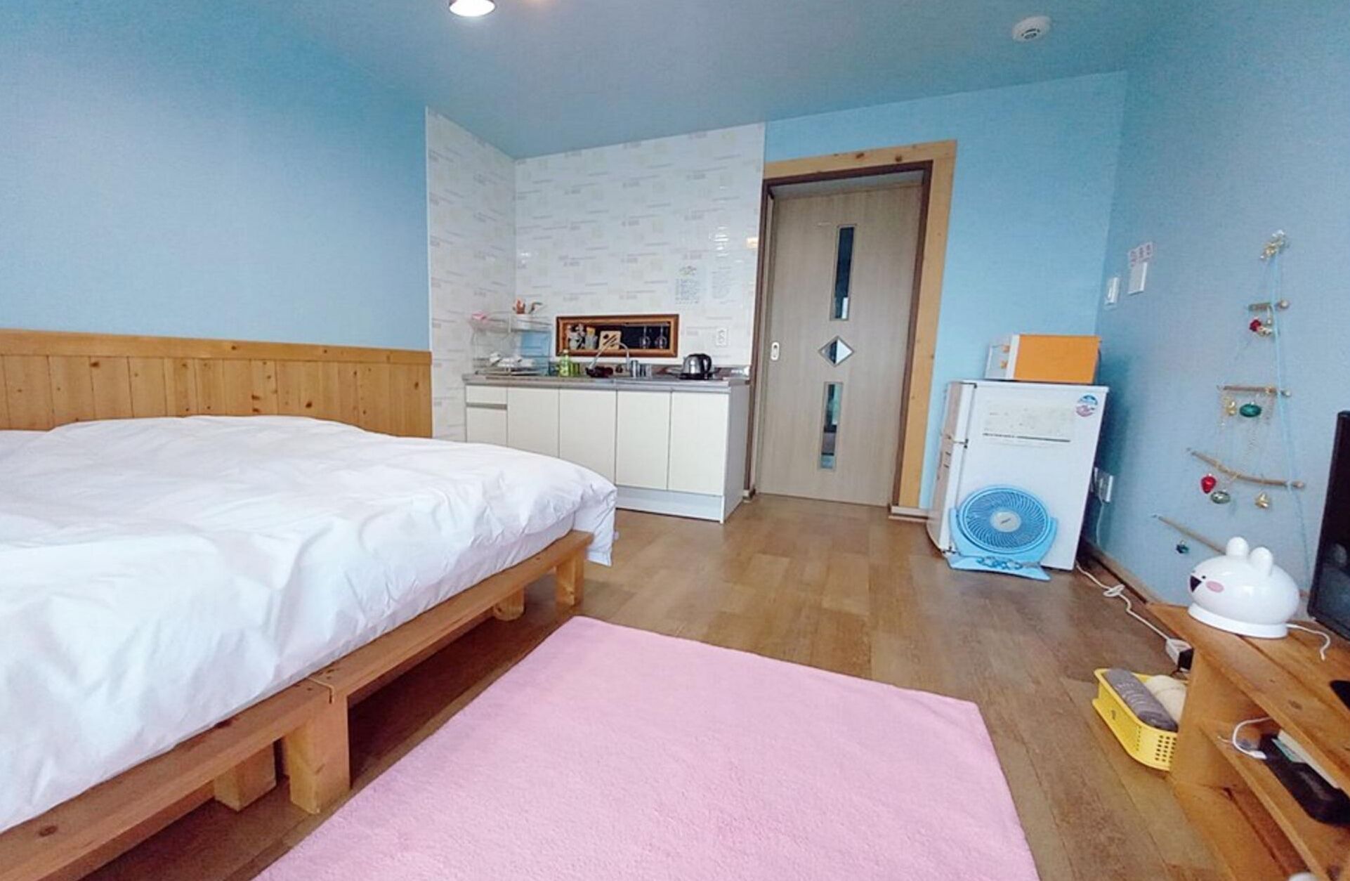 Jeju Rainbow Pension & Guest House