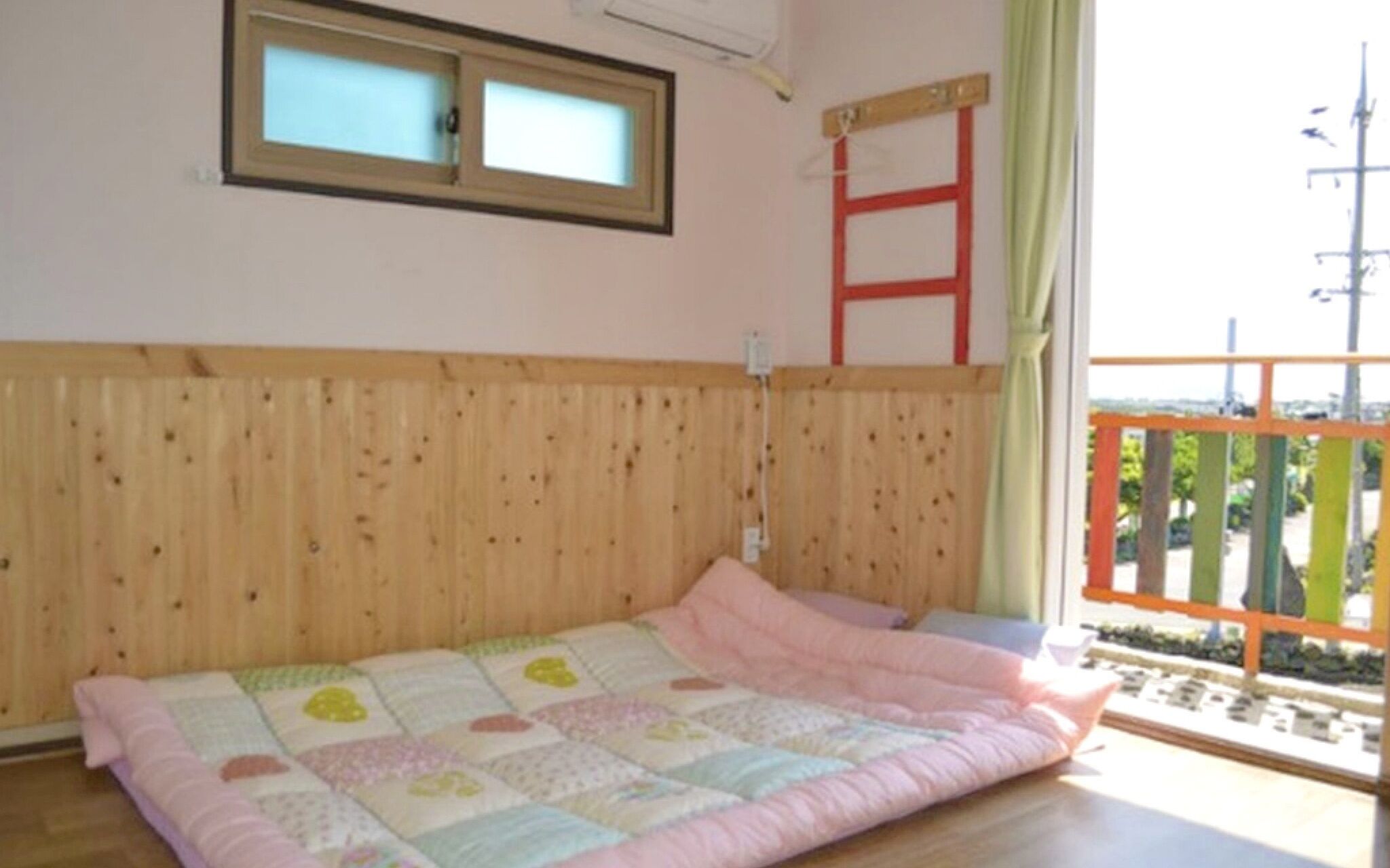 Jeju Rainbow Pension & Guest House