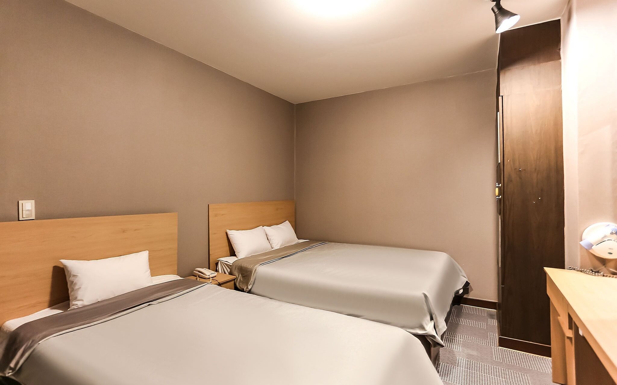 Jeju Sanjimul Hotel