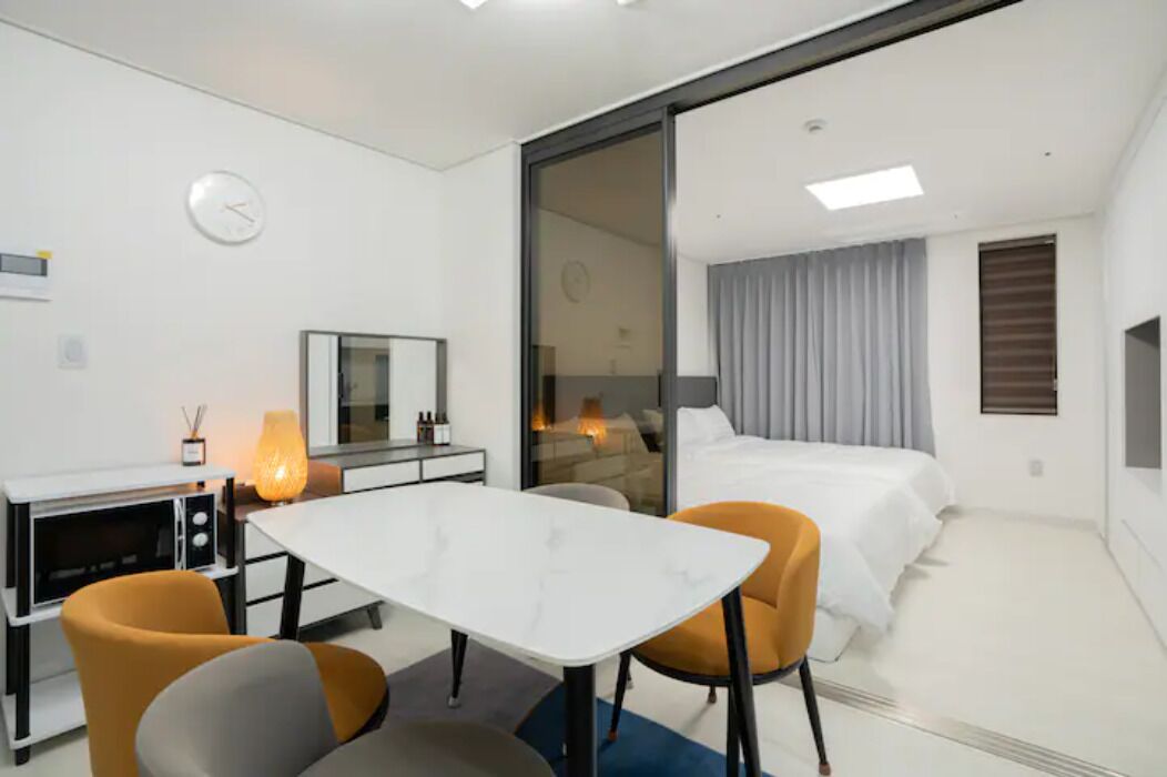 Jeju Seomun Residence Hotel