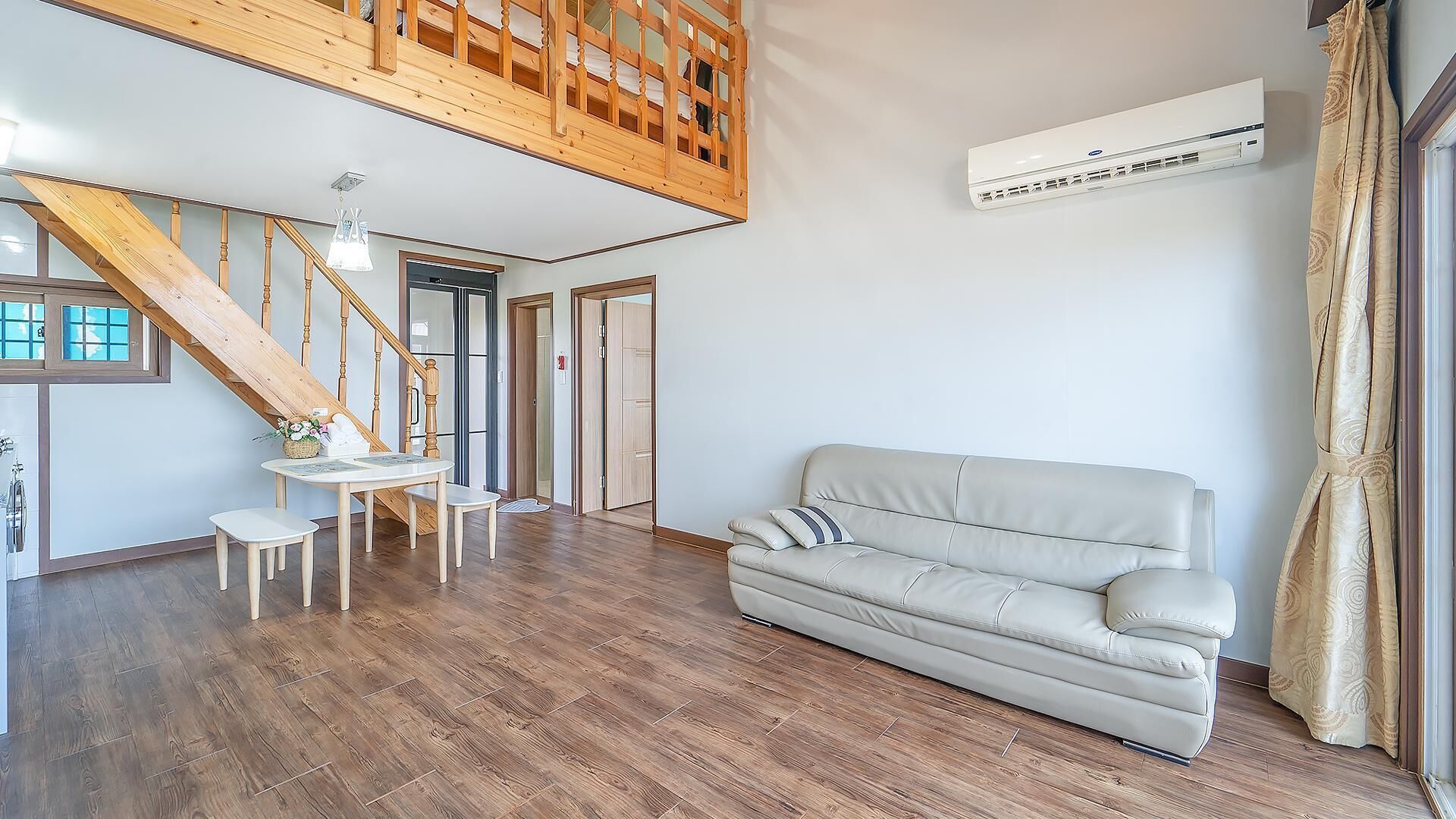 Jeju Sigan Yeohaeng Huyang Pension