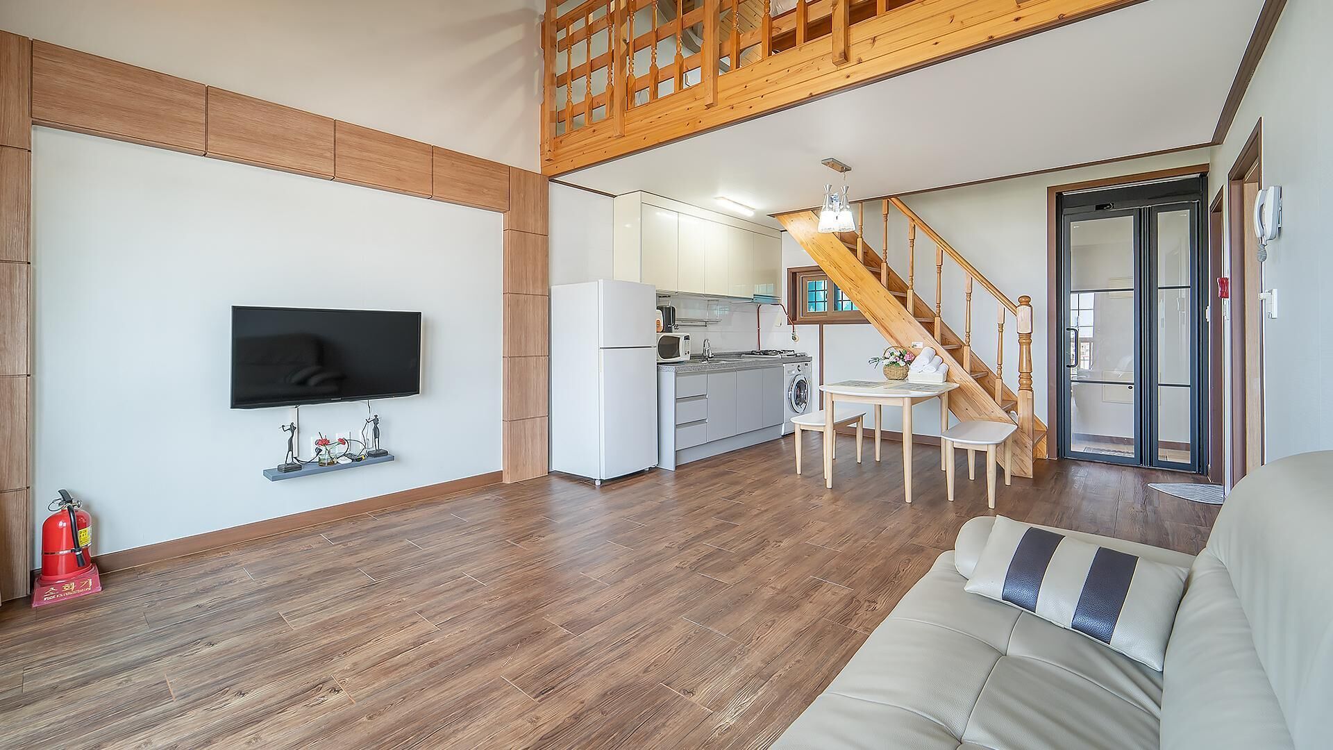 Jeju Sigan Yeohaeng Huyang Pension