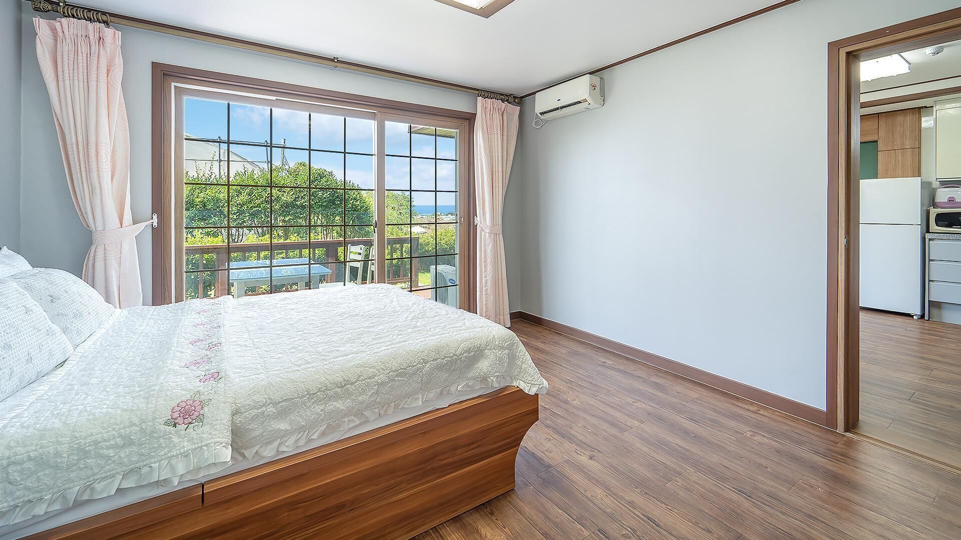 Jeju Sigan Yeohaeng Huyang Pension