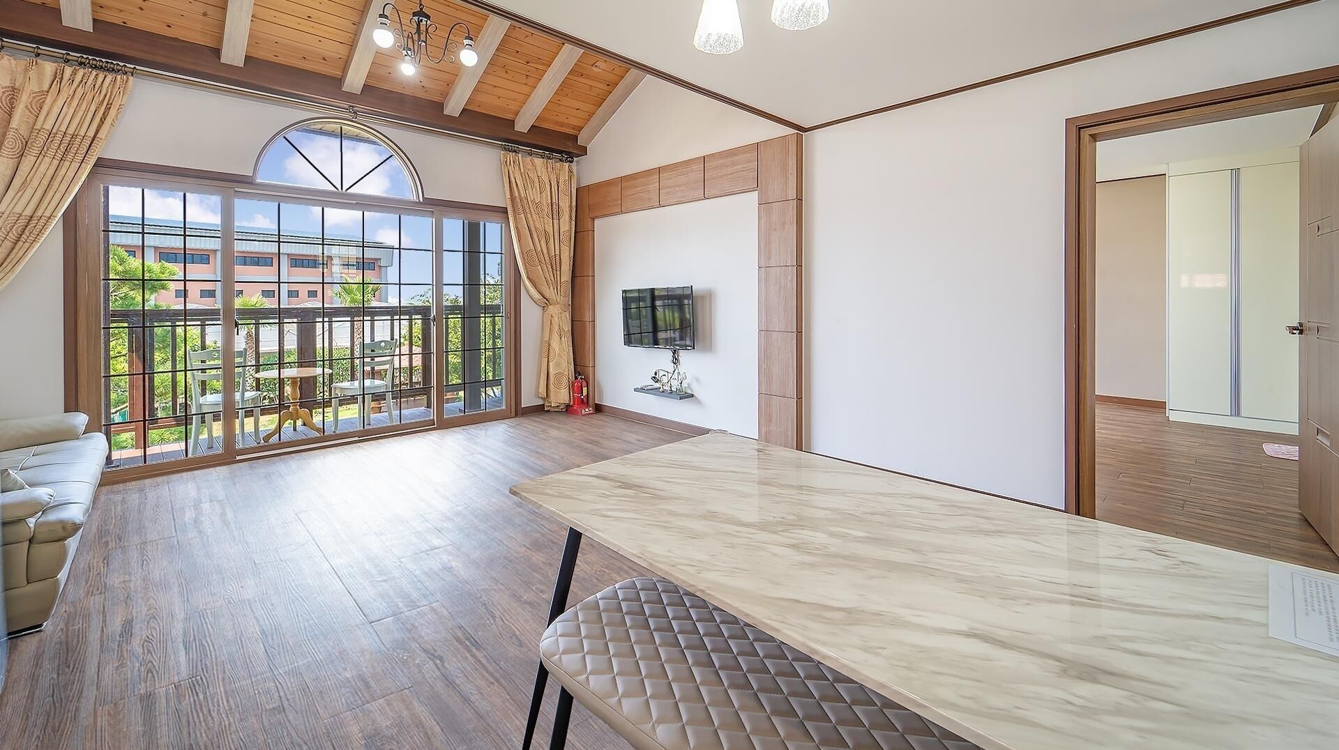 Jeju Sigan Yeohaeng Huyang Pension