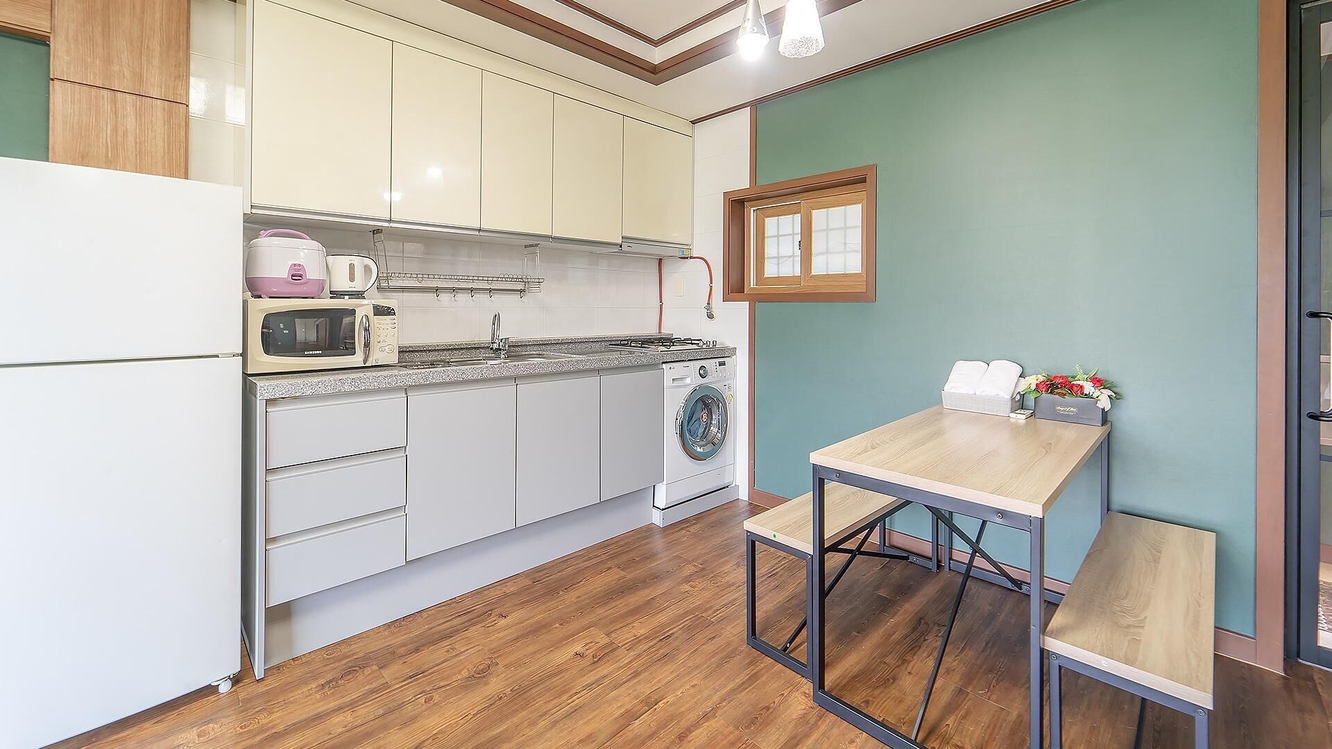 Jeju Sigan Yeohaeng Huyang Pension