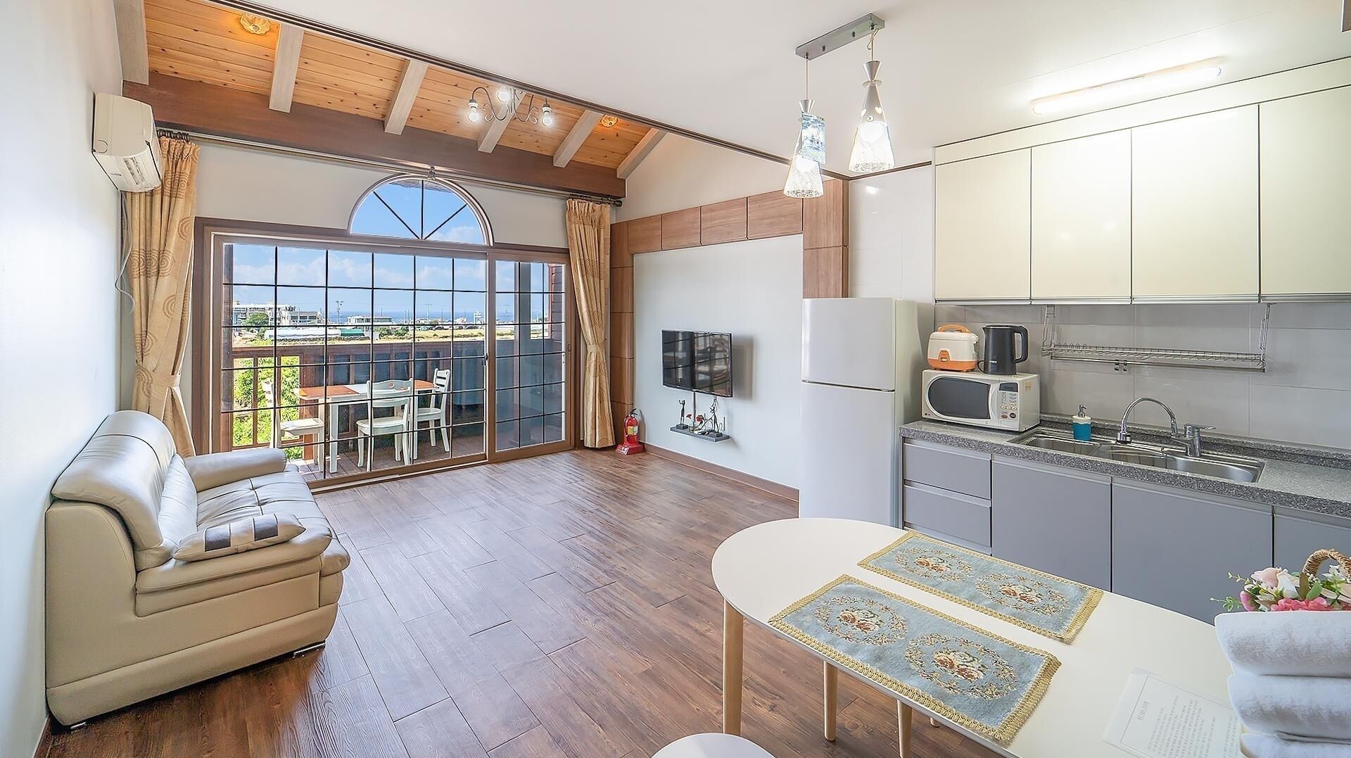 Jeju Sigan Yeohaeng Huyang Pension