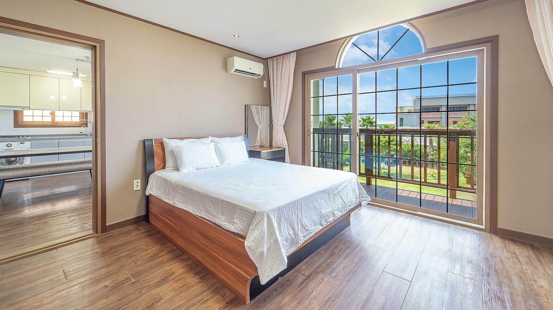 Jeju Sigan Yeohaeng Huyang Pension