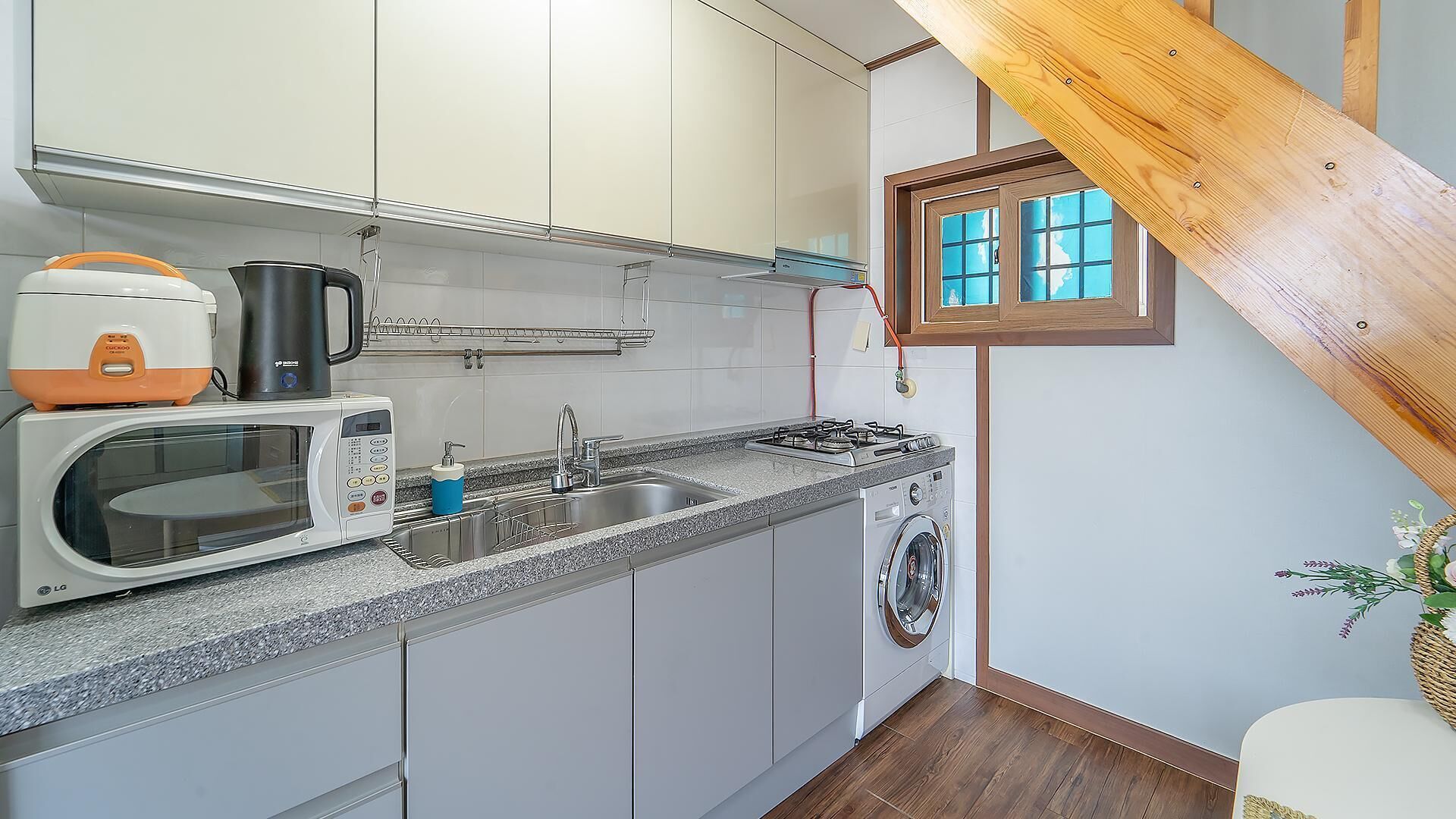 Jeju Sigan Yeohaeng Huyang Pension