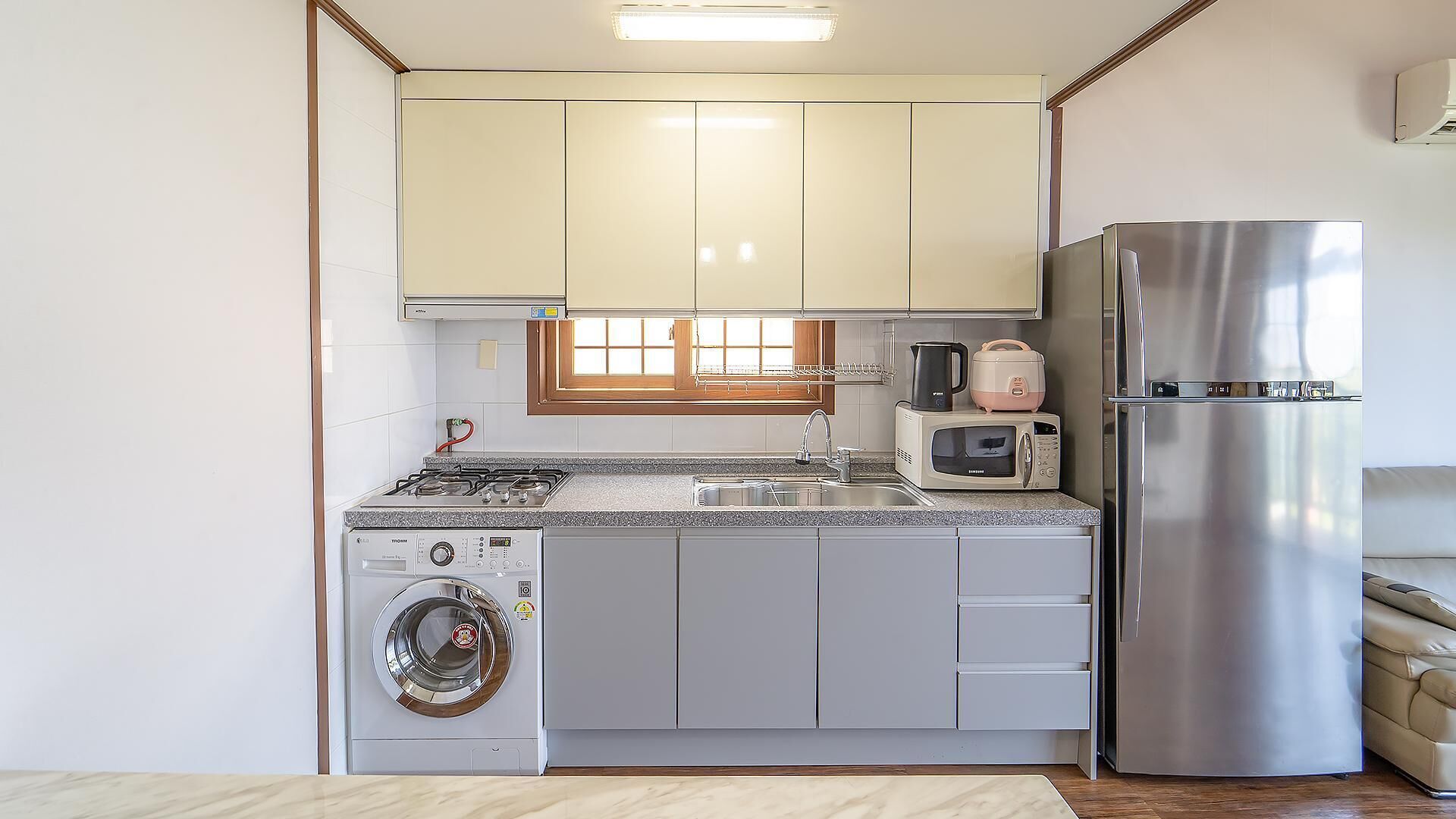 Jeju Sigan Yeohaeng Huyang Pension