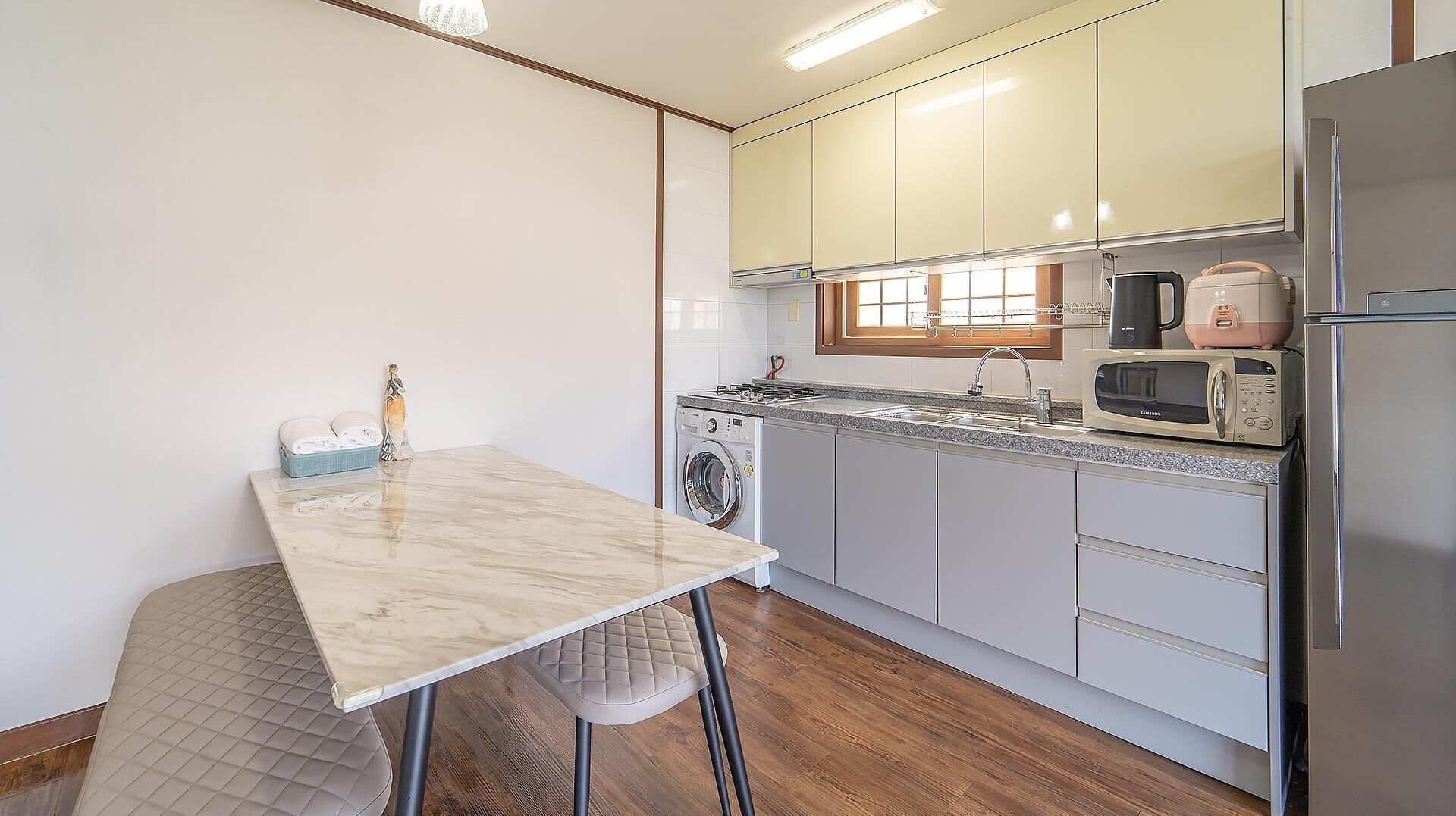 Jeju Sigan Yeohaeng Huyang Pension