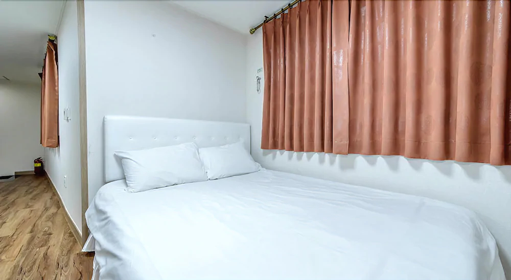 Jeju Skyhill Business Hotel