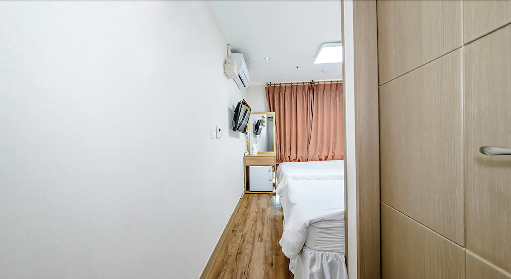 Jeju Skyhill Business Hotel