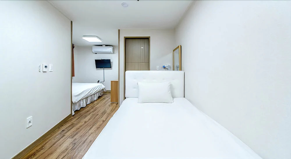 Jeju Skyhill Business Hotel