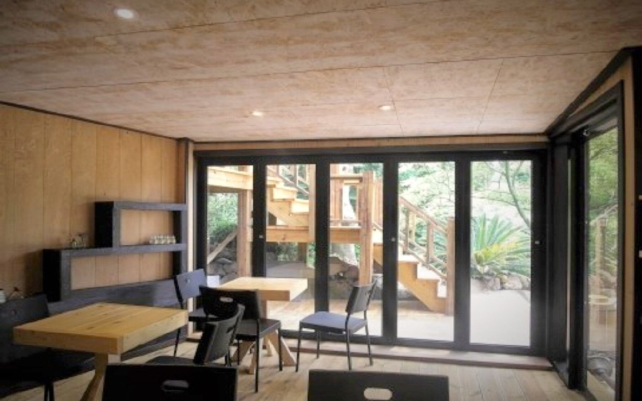 Jeju Ttorang Guest House