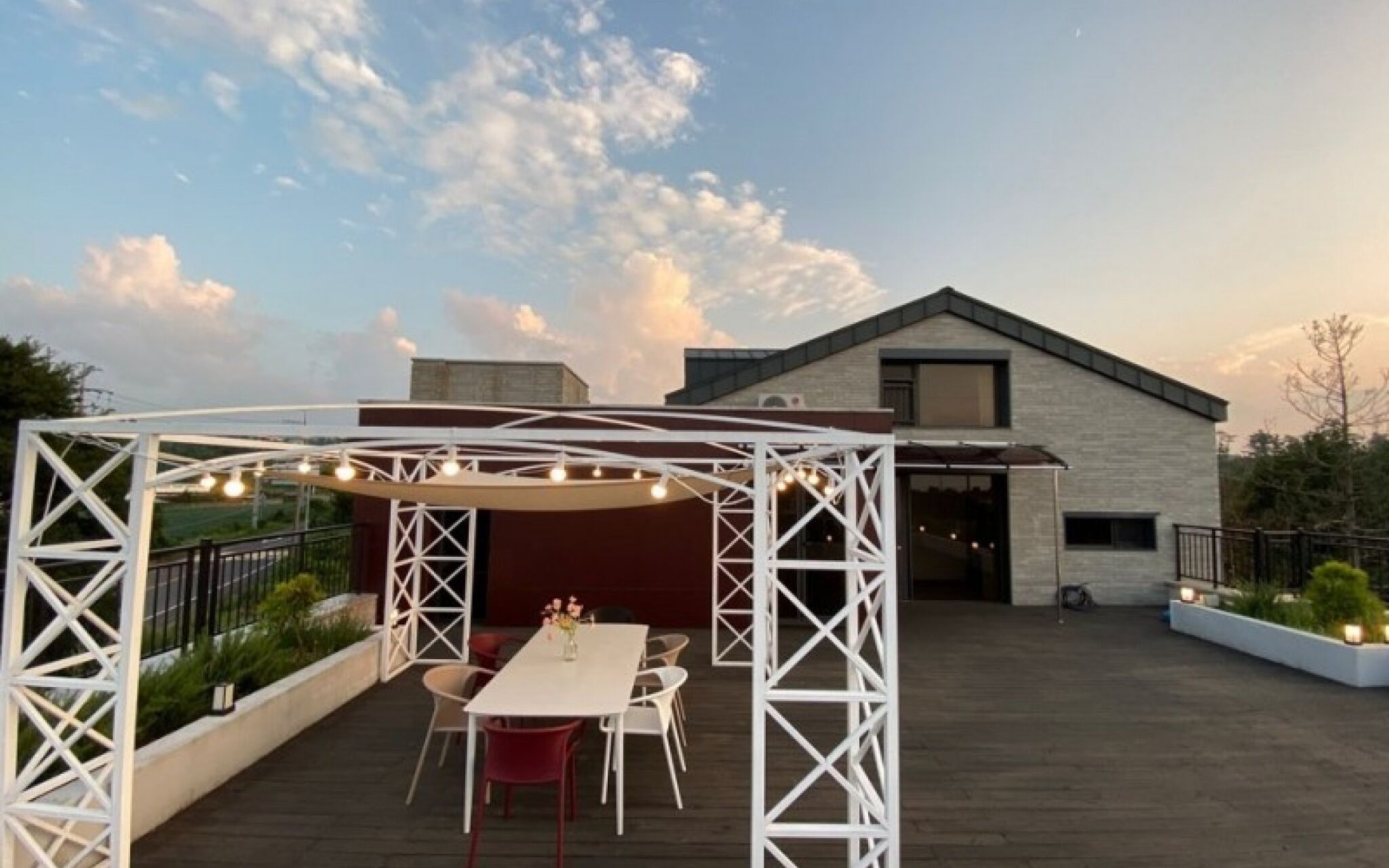 Jeju Waheulpaengnamujip Pension