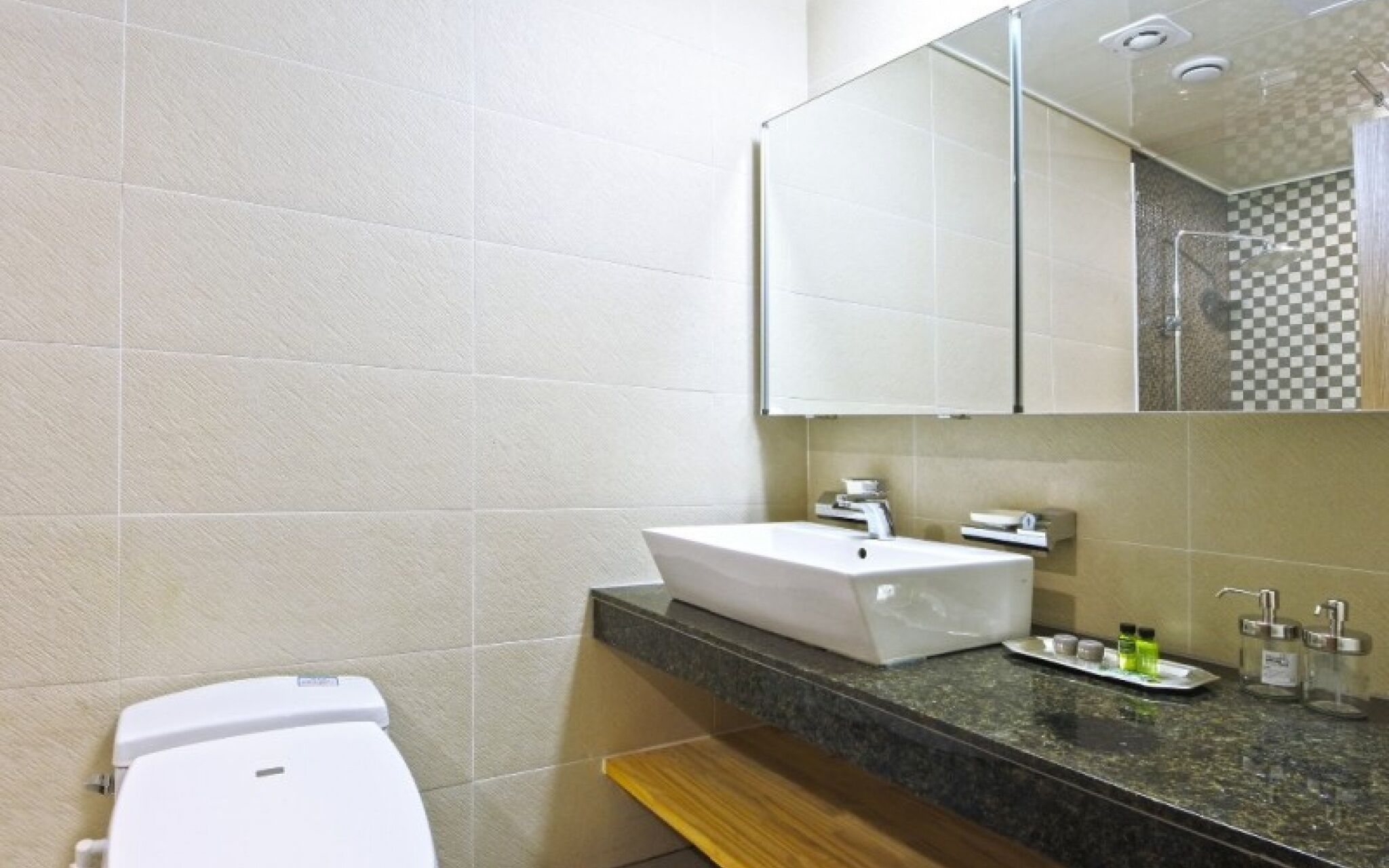 Jeju Waheulpaengnamujip Pension