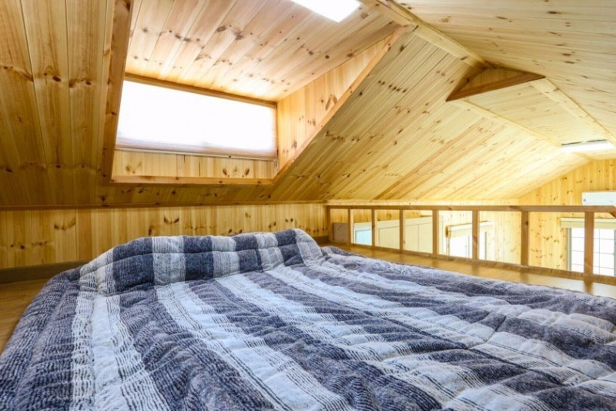 Jeju Woljeong Cello House Pension