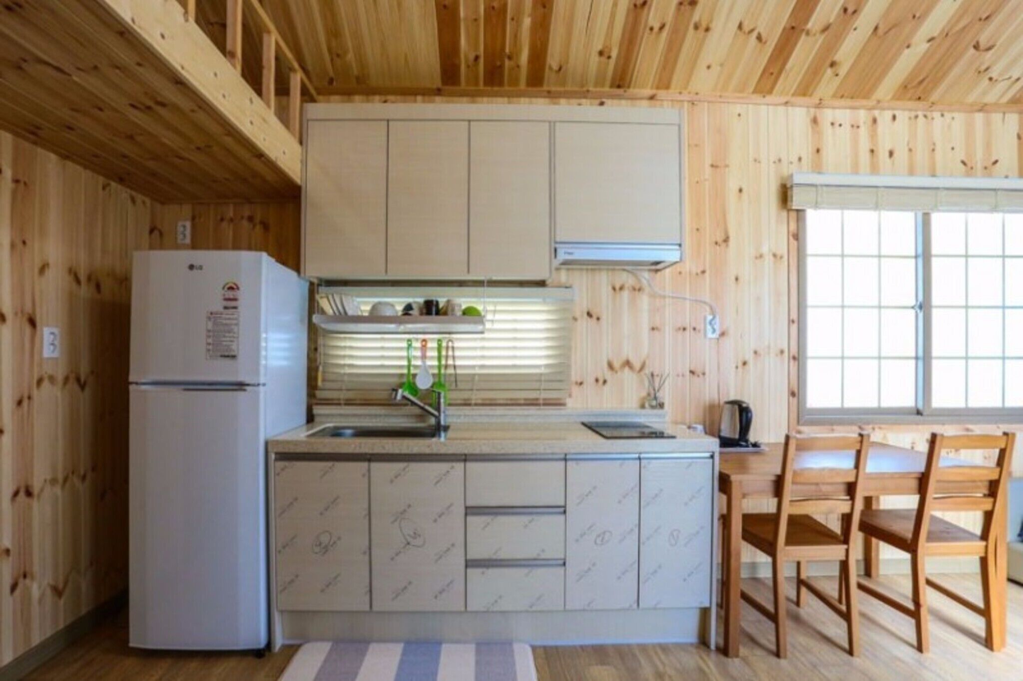 Jeju Woljeong Cello House Pension