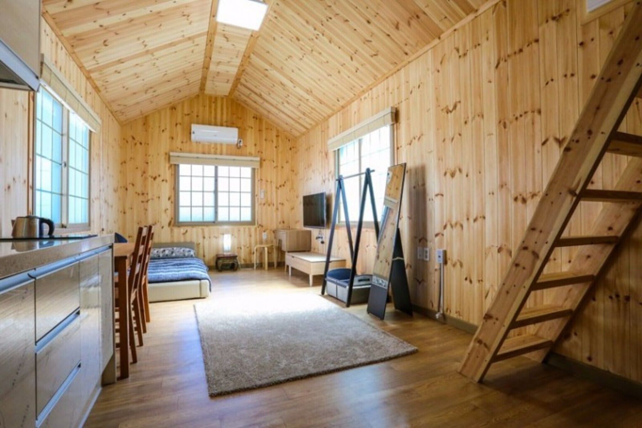 Jeju Woljeong Cello House Pension