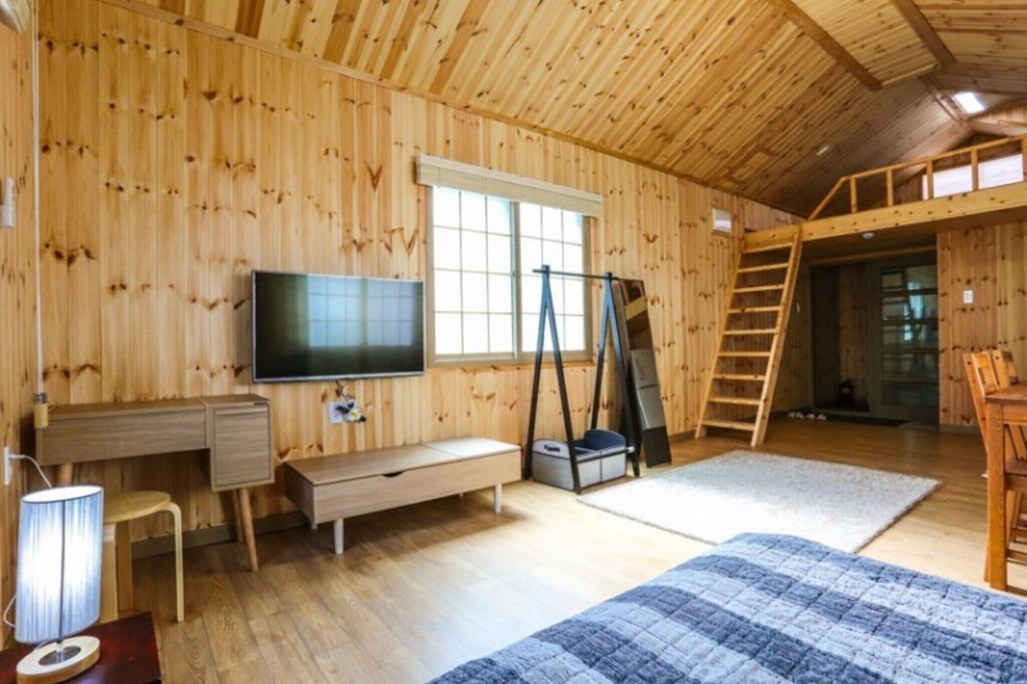 Jeju Woljeong Cello House Pension