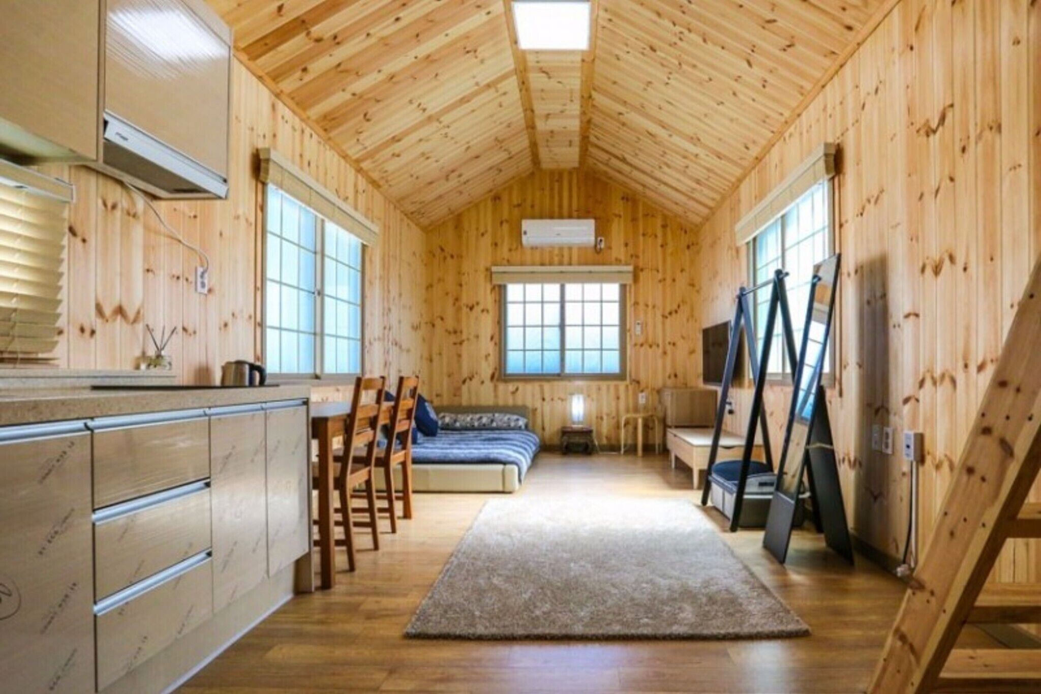 Jeju Woljeong Cello House Pension