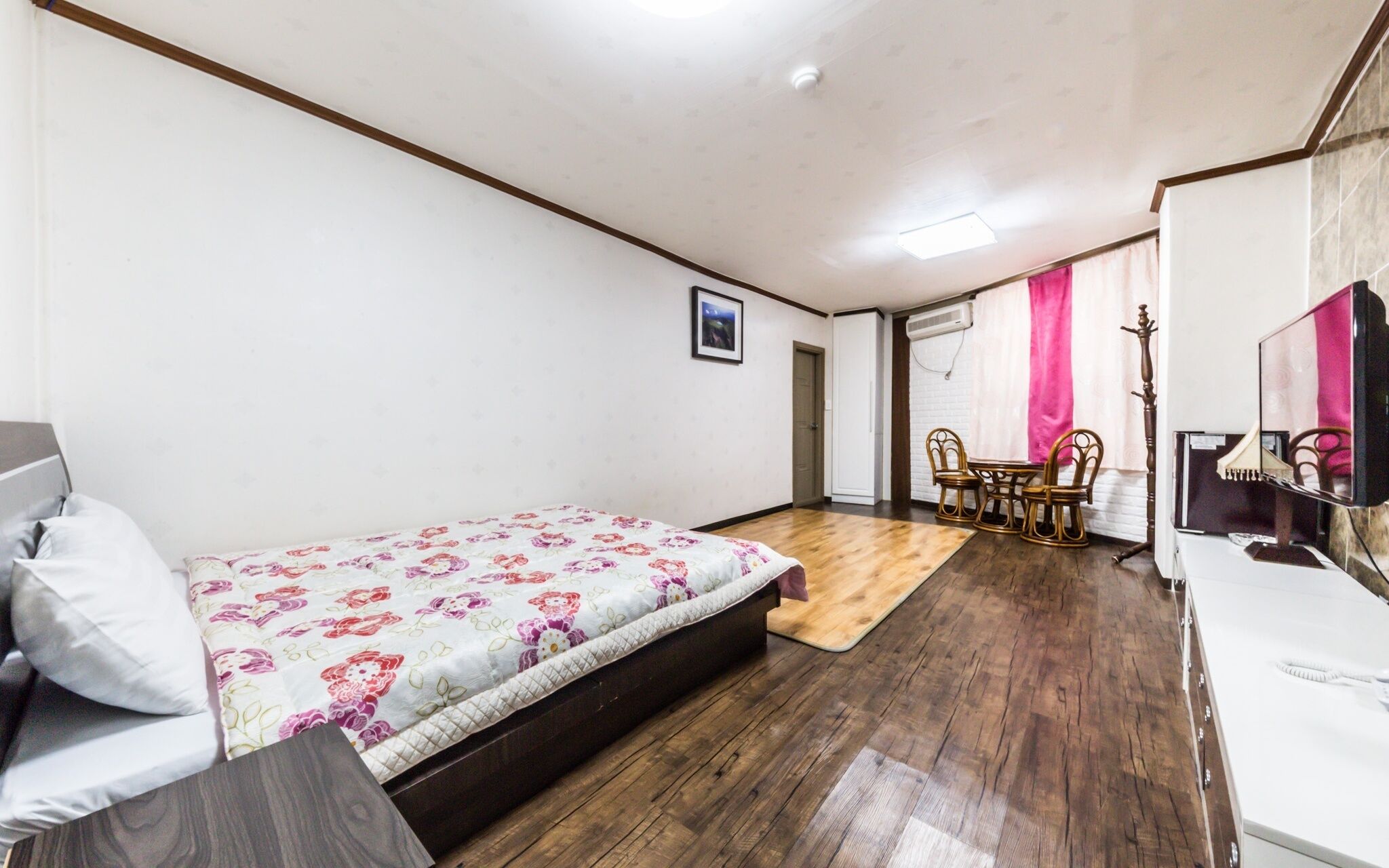 Jeju Yeongsung Motel