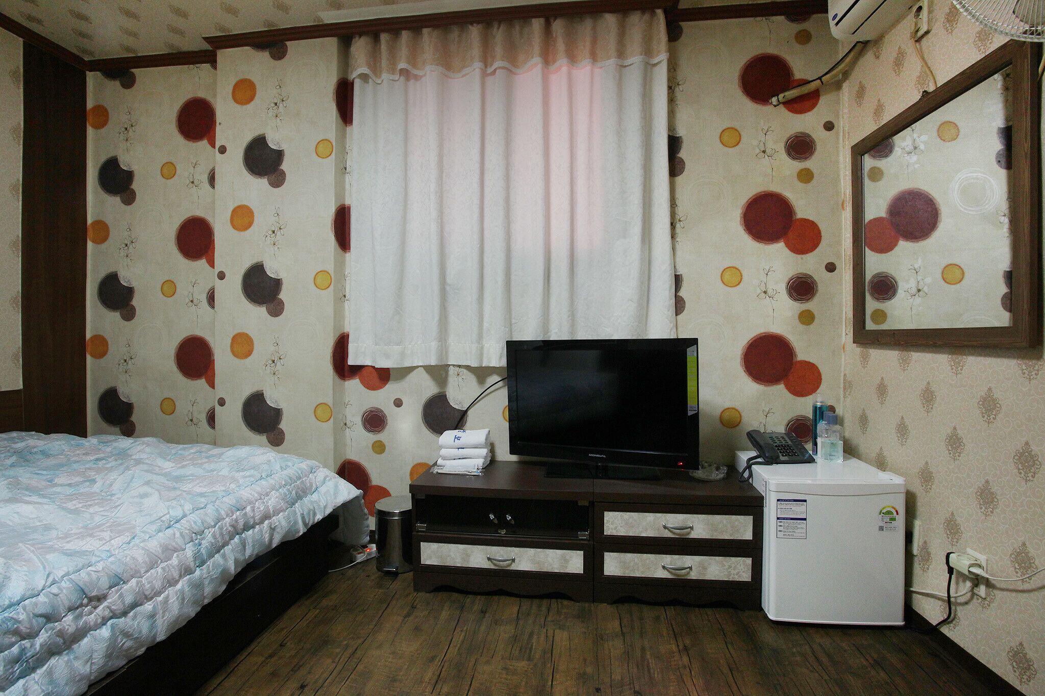 Jeju Yeongsung Motel