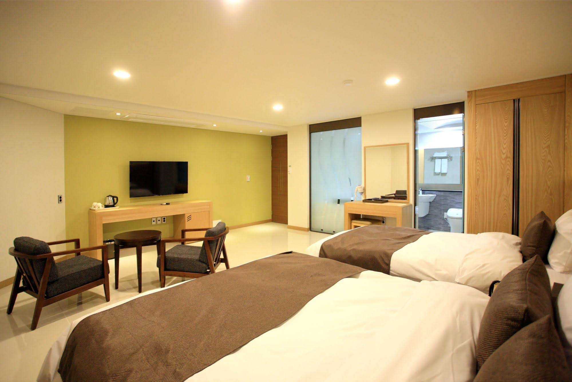 K Tourist Hotel