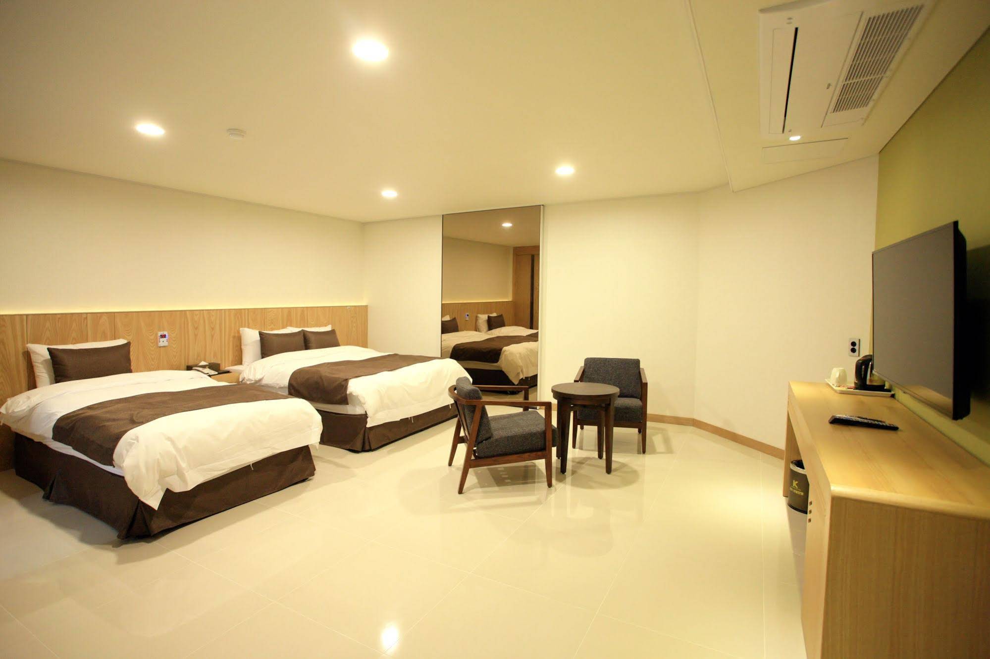 K Tourist Hotel