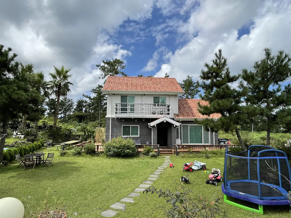 Lalala The Pretty Hyupjae Pension