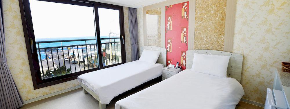 Marevo Beach Hotel