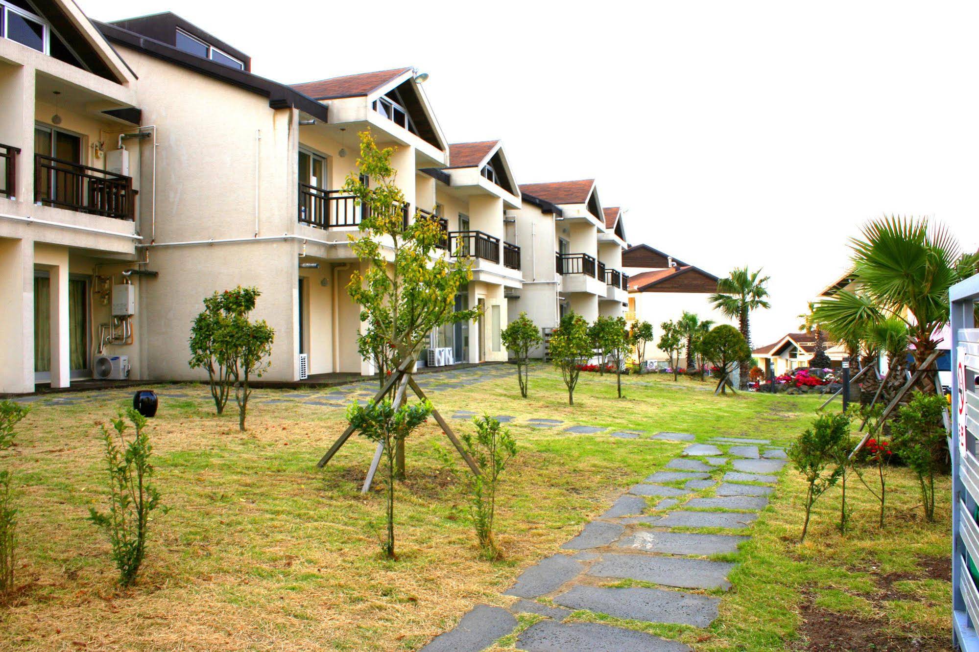 Mayfull House Jeju