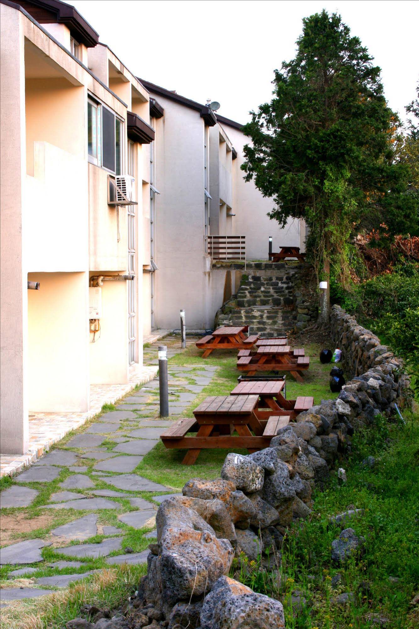 Mayfull House Jeju